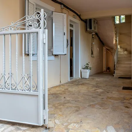 Adonino 阿尔戈斯托利翁